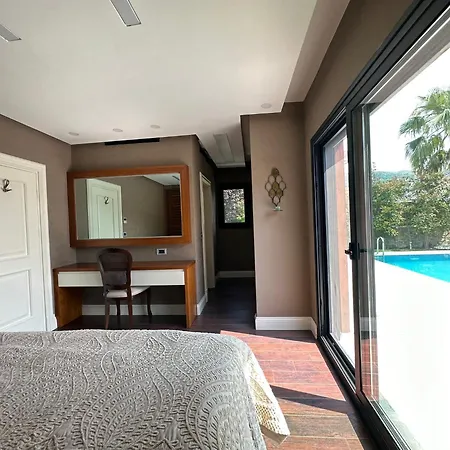 Falcon With Swimming Pool And Great Views In Yalikavak Willa Bodrum