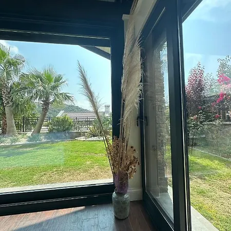 Falcon With Swimming Pool And Great Views In Yalikavak * 博德鲁姆