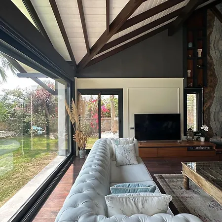 Falcon With Swimming Pool And Great Views In Yalikavak 别墅 *