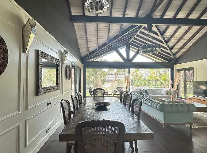 Falcon With Swimming Pool And Great Views In Yalikavak Vila Bodrum